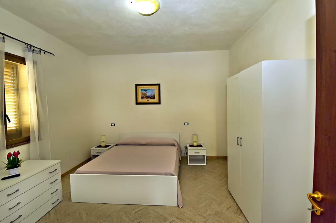 Appartamenti Del Sole 람페두사 외부 사진